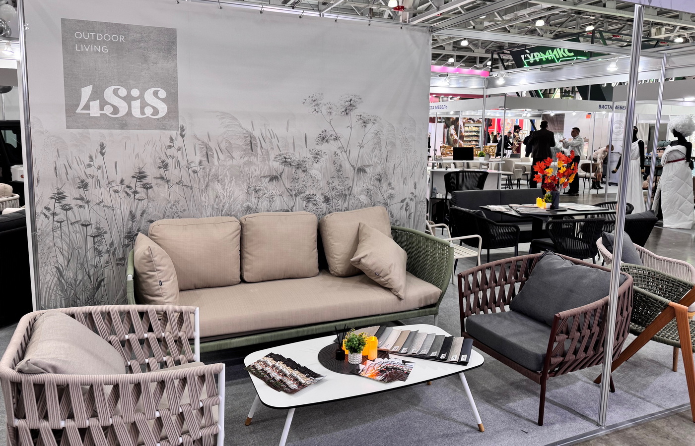 Уличная мебель будущего: 4SiS на выставке „ПИР Экспо” 2025 Уличная мебель будущего: 4SiS на выставке „ПИР Экспо” 2025