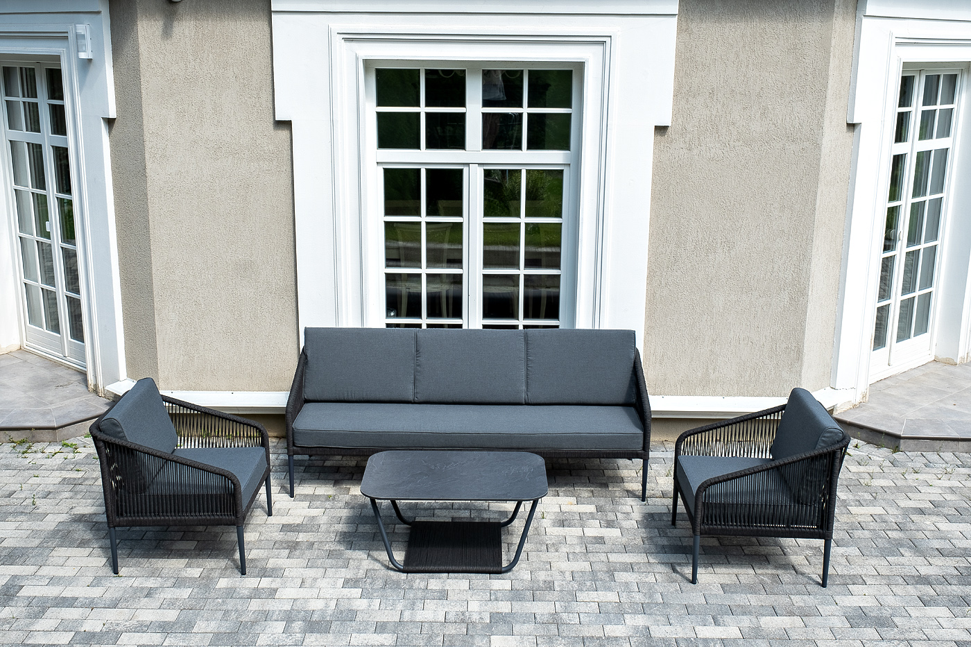 "Канны" лаунж-зона 5-местная плетеная из роупа (веревки), цвет темно-серый "Канны" лаунж-зона 5-местная плетеная из роупа (веревки), цвет темно-серый