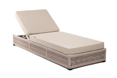 "Ривьера" шезлонг плетеный из роупа, каркас алюминий белый муар, роуп бежевый круглый, ткань бежевая 15052