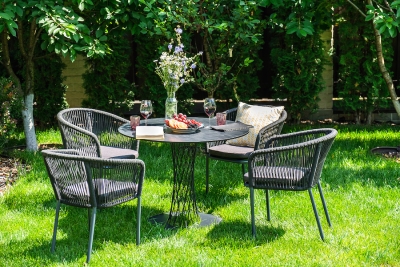 "Диего" обеденная группа на 4 персоны со стульями "Марсель", столешница "серый гранит" "Диего" обеденная группа на 4 персоны со стульями "Марсель", столешница "серый гранит"