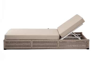 "Ривьера" шезлонг плетеный из роупа, каркас алюминий белый муар, роуп бежевый круглый, ткань бежевая 052 "Ривьера" шезлонг плетеный из роупа, каркас алюминий белый муар, роуп бежевый круглый, ткань бежевая 052