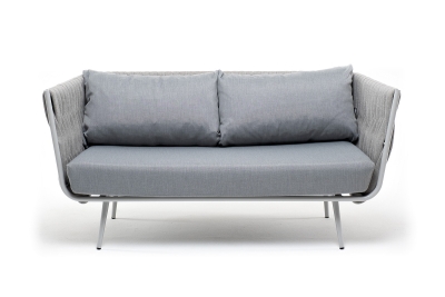 "Монако" диван 2-местный плетеный из роупа, каркас алюминий светло-серый (RAL7035) шагрень, роуп светло-серый 40 мм, ткань светло-серая