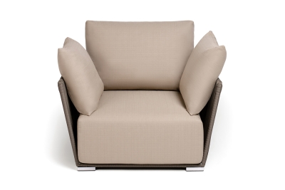 "Форли" кресло плетеное из роупа, каркас алюминий светло-серый (RAL7035) муар, роуп серо-коричневый 23мм, ткань Mossle бежевая