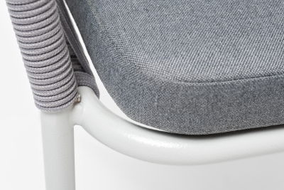 "Марсель" стул плетеный из роупа, каркас алюминий белый муар, роуп светло-серый круглый, ткань светло-серая "Марсель" стул плетеный из роупа, каркас алюминий белый муар, роуп светло-серый круглый, ткань светло-серая