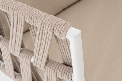 "Диего" кресло плетеное из роупа, каркас алюминий белый муар, роуп бежевый круглый, ткань бежевая 052 "Диего" кресло плетеное из роупа, каркас алюминий белый муар, роуп бежевый круглый, ткань бежевая 052