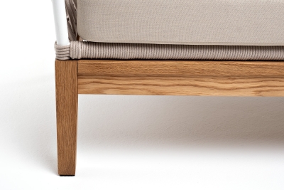 "Диего" диван 2-местный плетеный из роупа, основание дуб, каркас алюминий светло-серый (RAL7035) шагрень, роуп бежевый круглый, ткань бежевая 15052