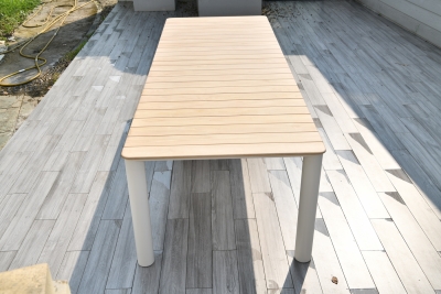 "Прага" обеденный стол с тиковой столешницей и алюминиевым каркасом