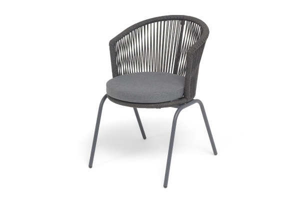 "Люксембург" стул плетеный из роупа, каркас из стали темно-серый (RAL7024) муар, роуп темно-серый круглый, ткань темно-серая 027