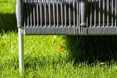 "Канны" диван 2-местный плетеный из роупа, каркас алюминий белый муар, роуп светло-серый круглый, ткань серая 017 "Канны" диван 2-местный плетеный из роупа, каркас алюминий белый муар, роуп светло-серый круглый, ткань серая 017