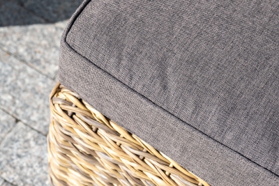 "Лунго" плетеная оттоманка с подушкой (гиацинт), цвет соломенный