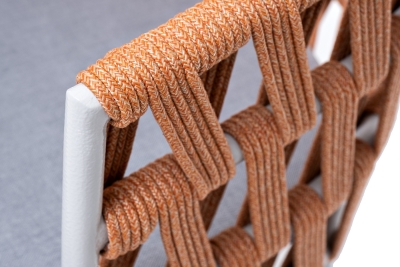 "Диего" стул плетеный из роупа, каркас из стали светло-серый (RAL7035) шагрень, роуп оранжевый меланж круглый, ткань светло-серая