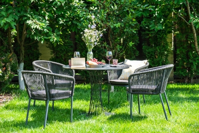 "Диего" обеденная группа на 4 персоны со стульями "Марсель", столешница "серый гранит" "Диего" обеденная группа на 4 персоны со стульями "Марсель", столешница "серый гранит"