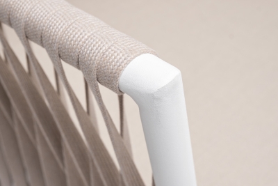 "Касабланка" диван 2-местный плетеный из роупа, каркас алюминий белый муар, роуп бежевый 20мм, ткань бежевая 15052