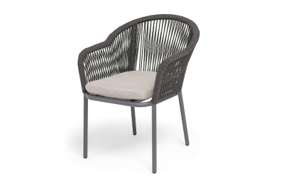 "Лион" стул плетеный из роупа, каркас алюминий темно-серый (RAL7024) муар, роуп темно-серый круглый, ткань темно-серая 027